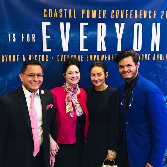 Meet your Posher, Duane n robin - Picture 1 of 1